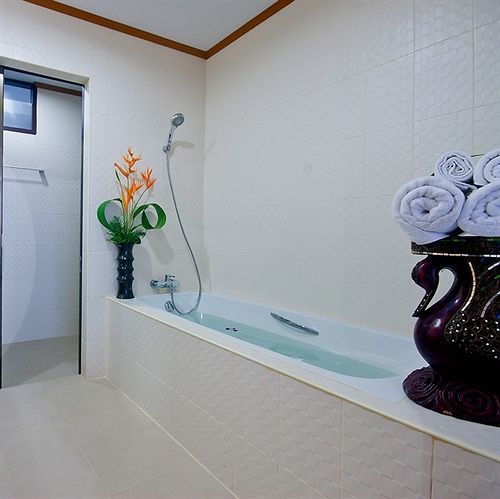 Lipa Bay Resort Lipa Noi Eksteriør bilde